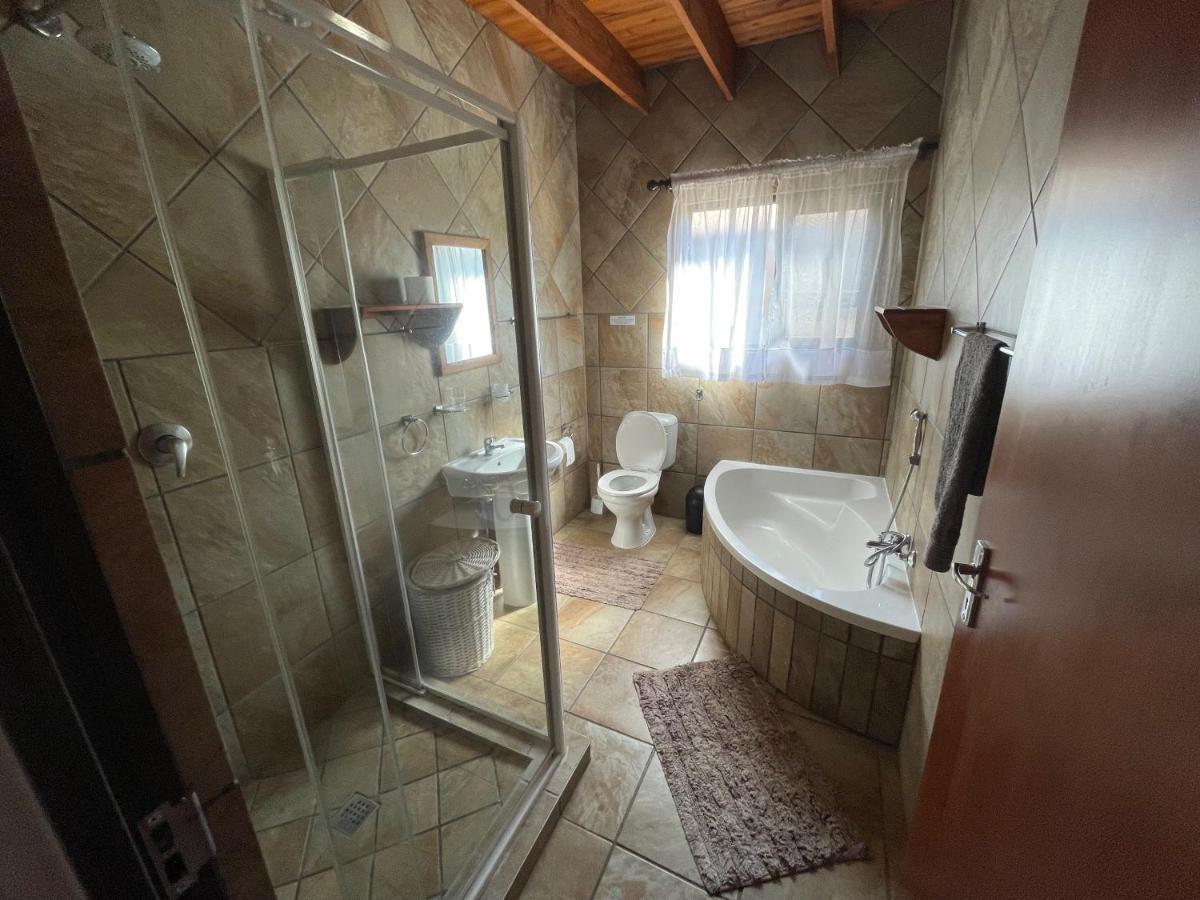 Nghala Self-catering *